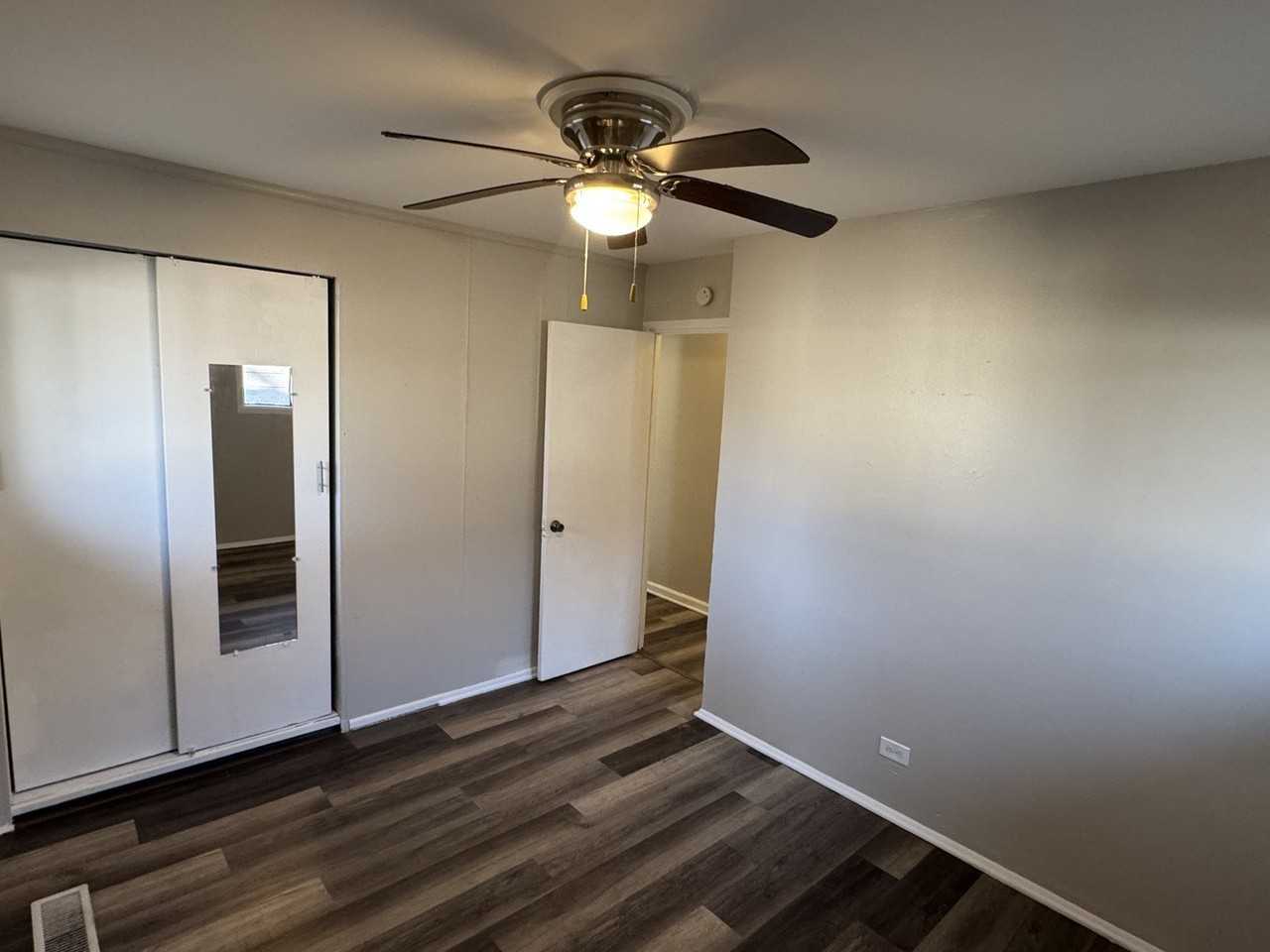 14715 Ellis Ave - Photo 6 of 10