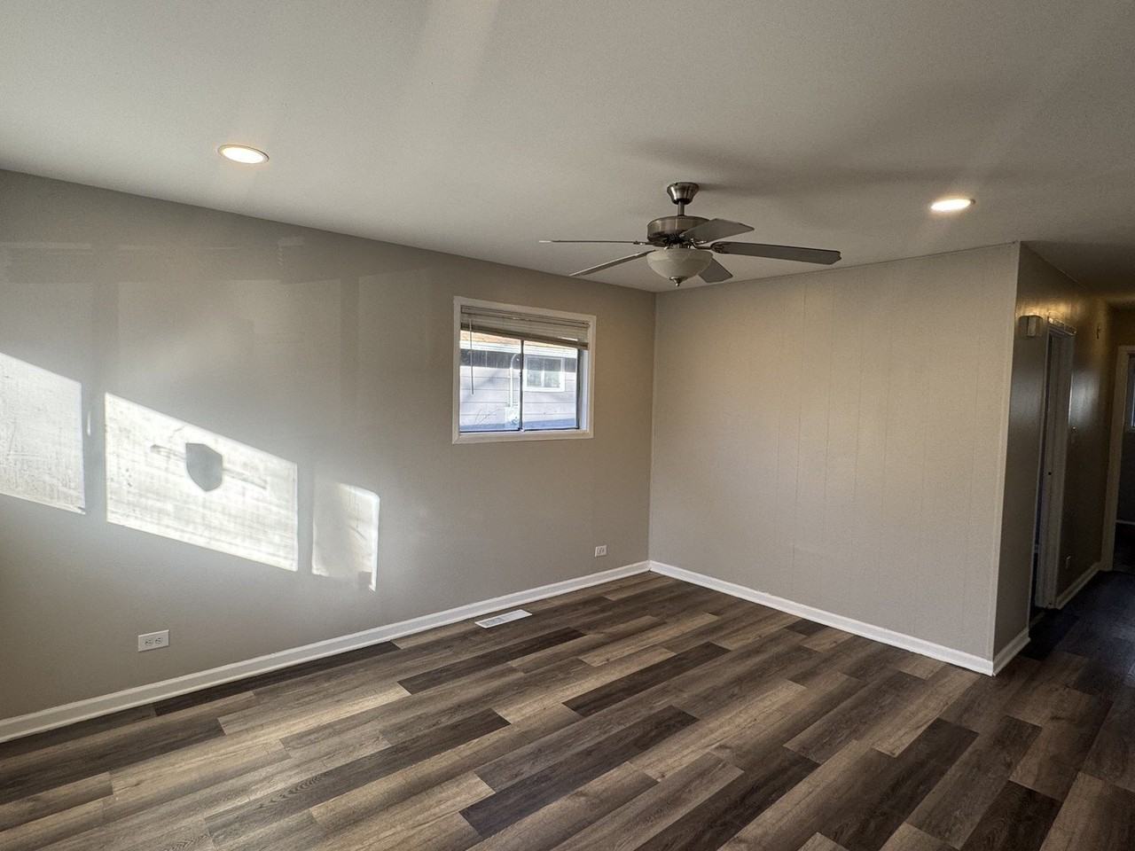 14715 Ellis Ave - Photo 7 of 10