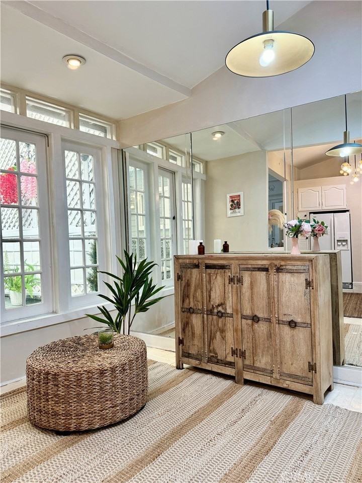 8956 Norma Place Place 1/2 - Photo 2 of 8