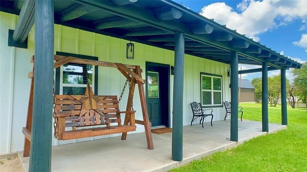 400 Timber Wild Dr - Photo 3 of 40