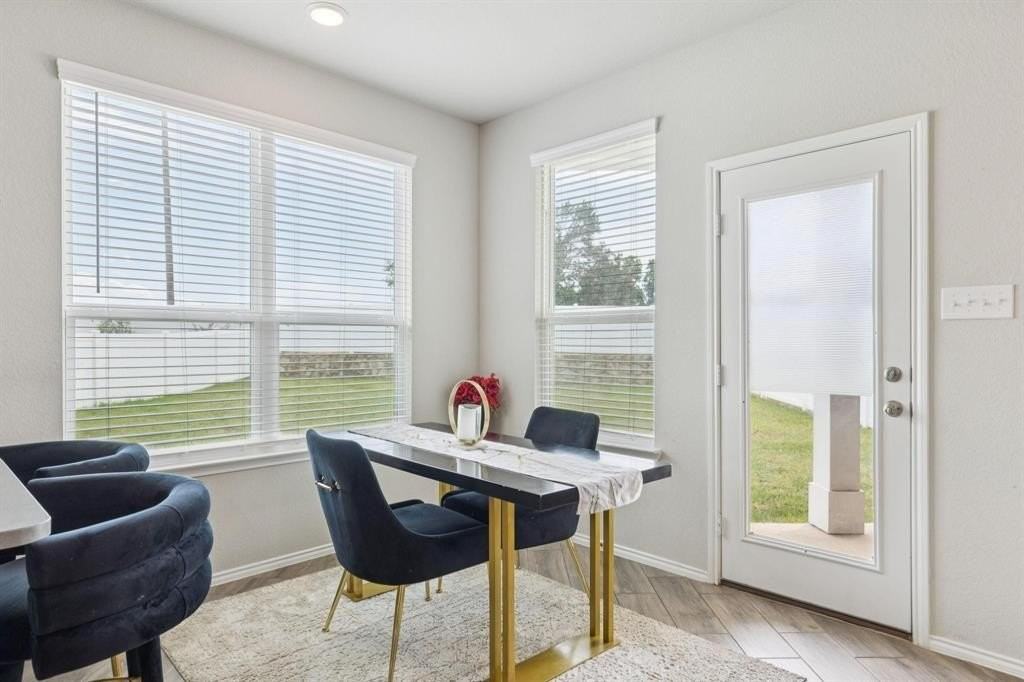 8982 Delway Dr - Photo 6 of 23