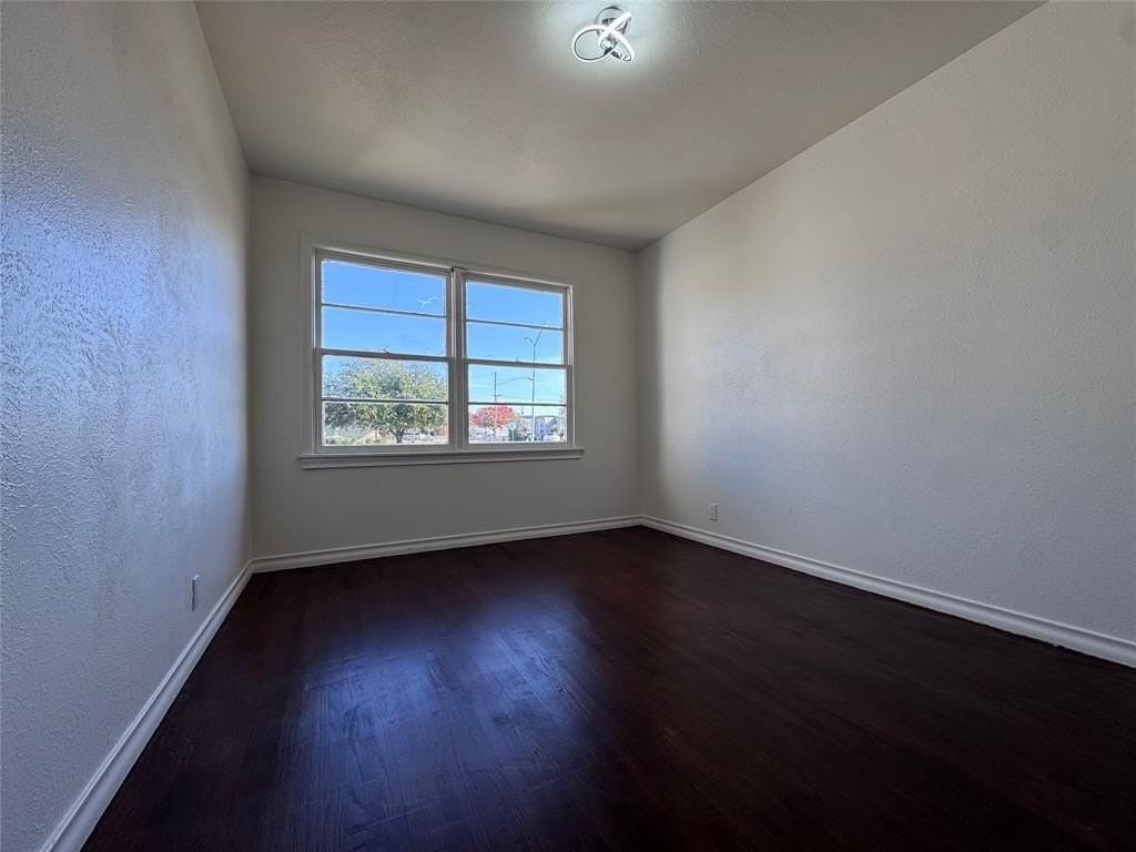 2845 Ruidosa Ave - Photo 7 of 14