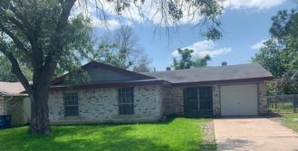 679 Edgeglen Dr - Photo 1 of 1