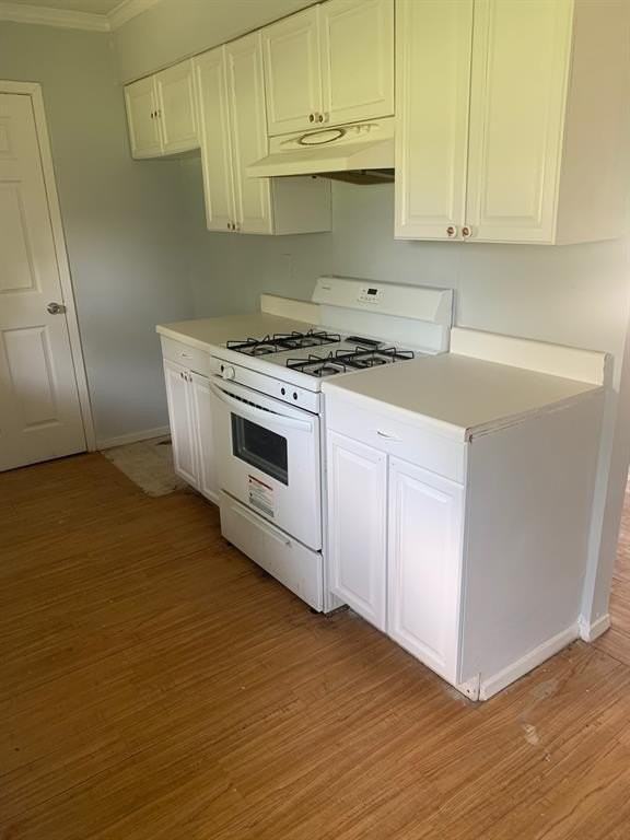 679 Edgeglen Dr - Photo 5 of 10