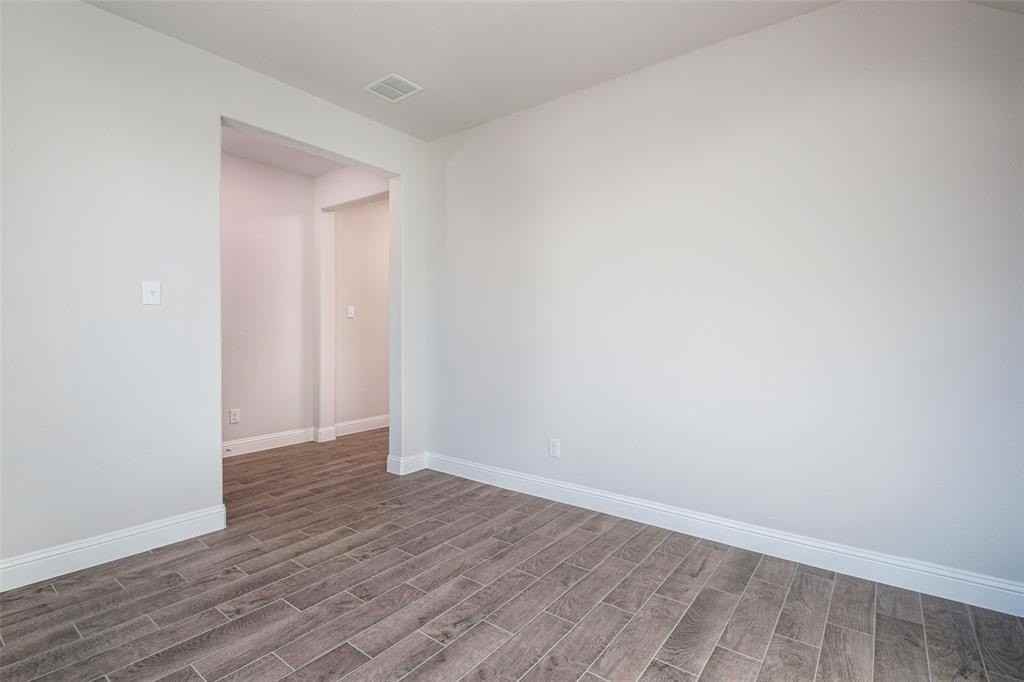 729 Rusty Spurs Pl - Photo 3 of 19