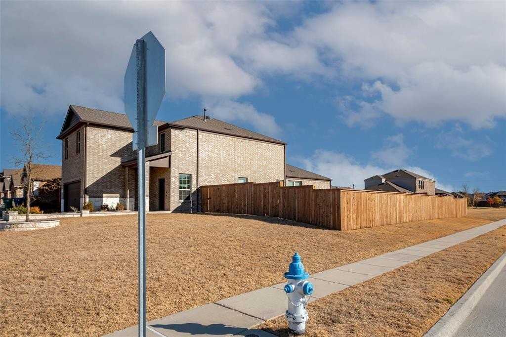 7500 Continental Dr - Photo 2 of 25