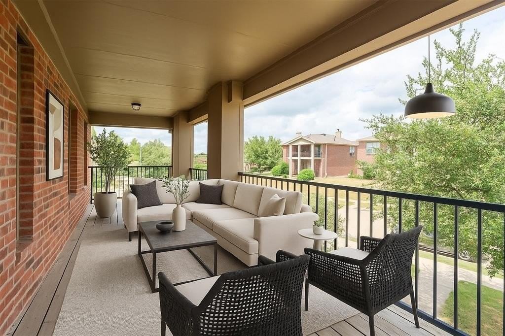 2233 Canyon Pt - Photo 4 of 33