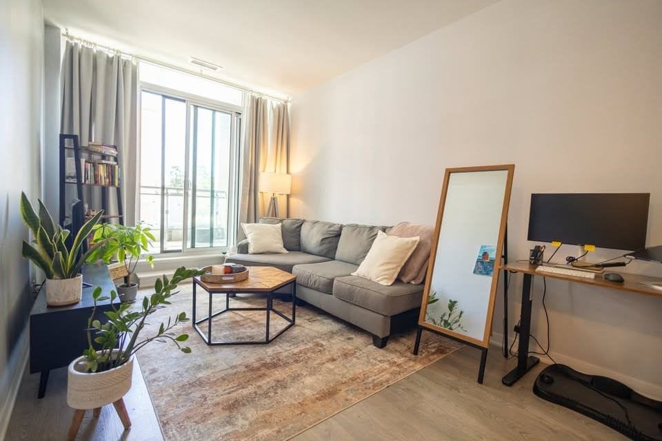 85 Duke Street West #110 - Photo 4 of 11