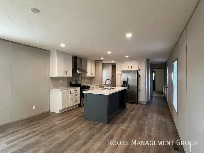 E15 Meadows Ct #E15 - Photo 2 of 16