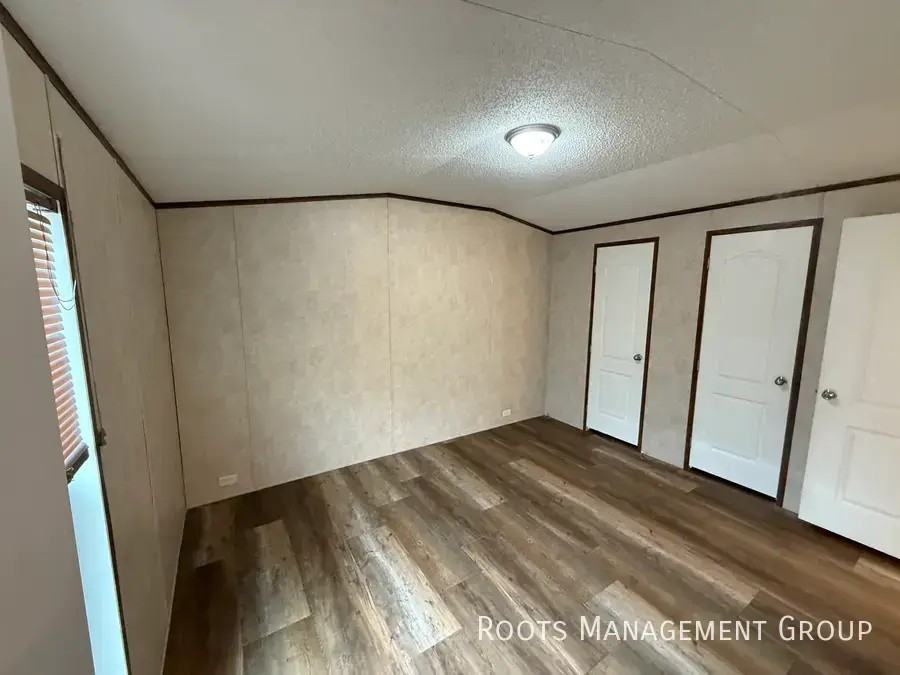 1622 S Lowry St #7 - Photo 4 of 16