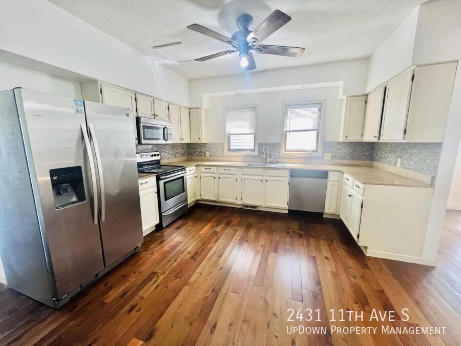 2431 11th Ave S - Photo 3 of 19