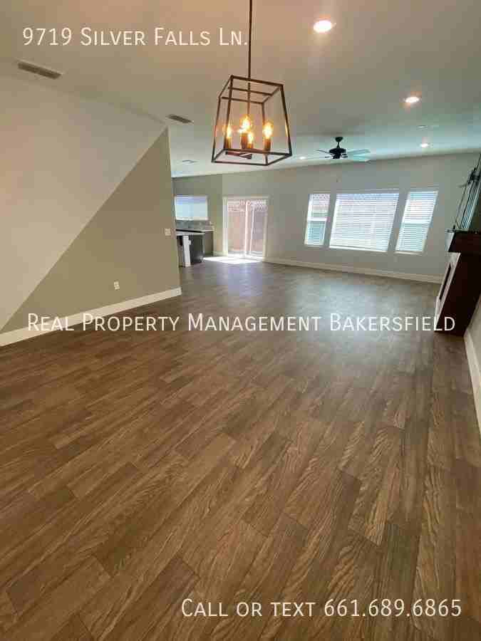 9719 Silver Falls Ln - Photo 3 of 12