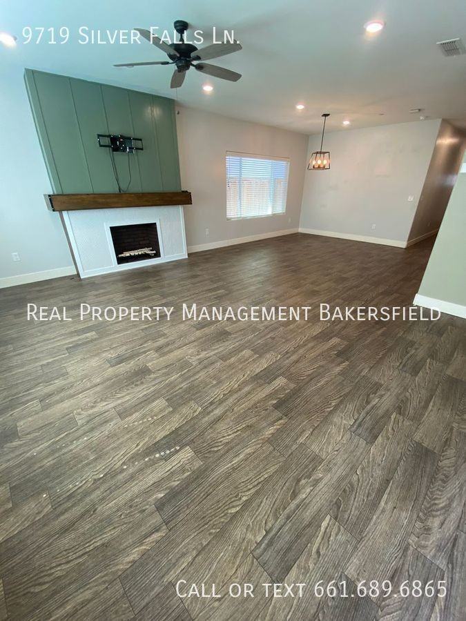 9719 Silver Falls Ln - Photo 4 of 12