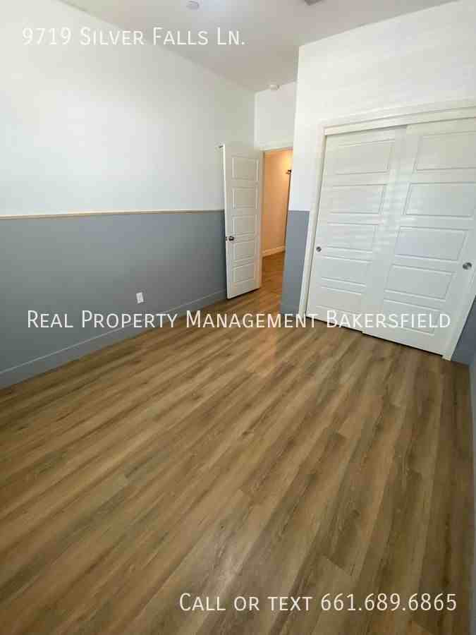 9719 Silver Falls Ln - Photo 6 of 12