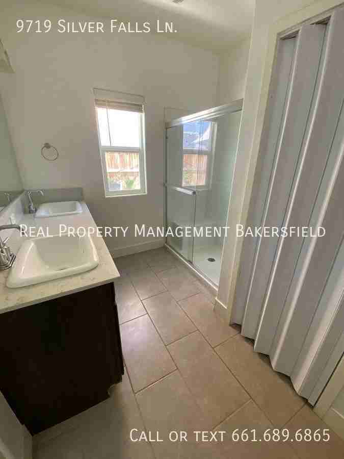 9719 Silver Falls Ln - Photo 7 of 12