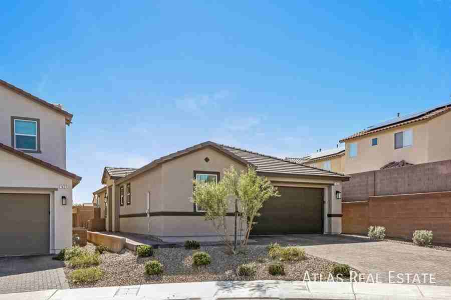 1625 Guyot Ct - Photo 2 of 21