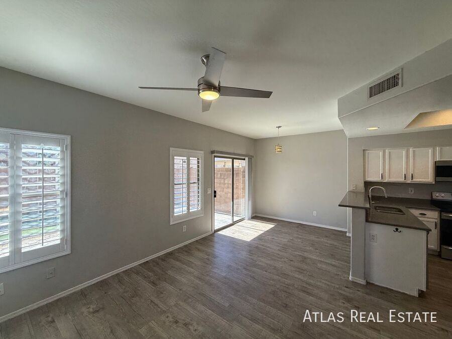 2040 N 106th Ave - Photo 5 of 28