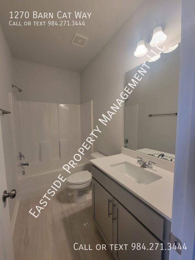 1270 Barn Cat Way - Photo 4 of 29