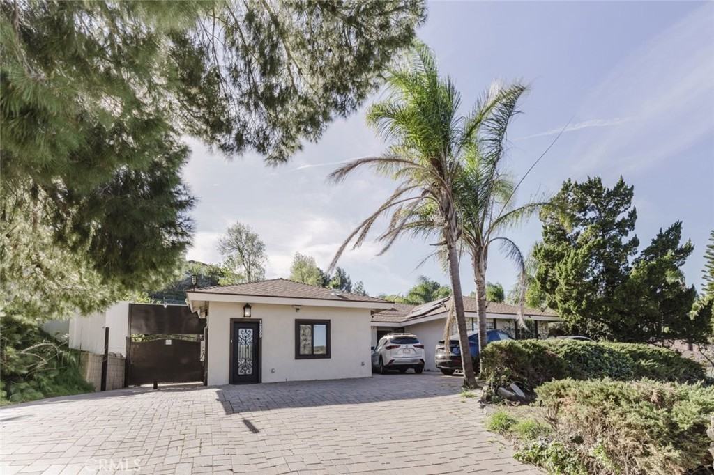 12809 Woodley Ave #12809 - Photo 7 of 23