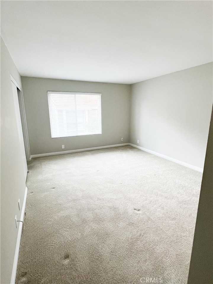 20 Coventry Ln #20-267 - Photo 2 of 18