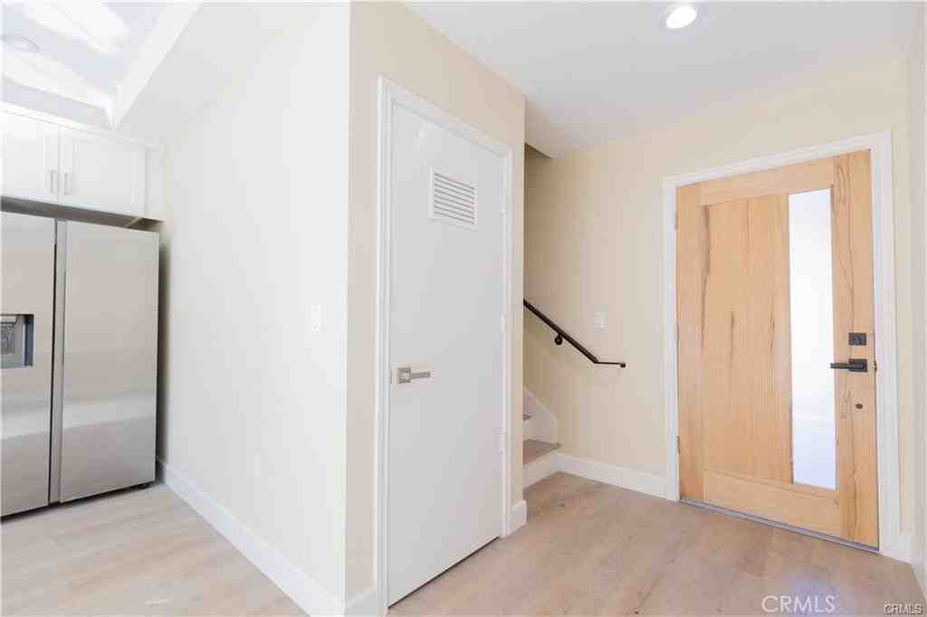 1308 Stevens Ave #1308D - Photo 7 of 50