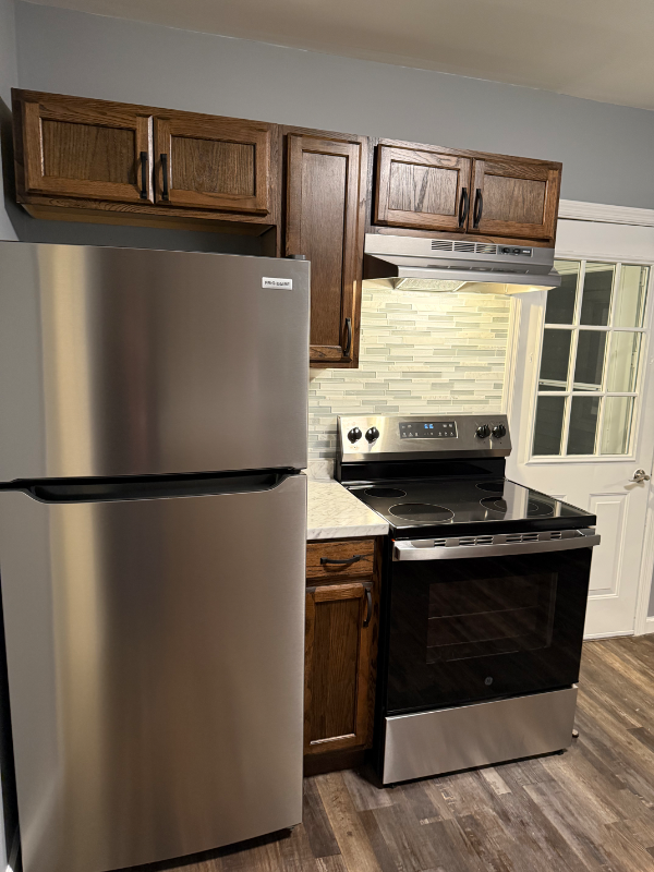 208 E N St - Photo 5 of 25