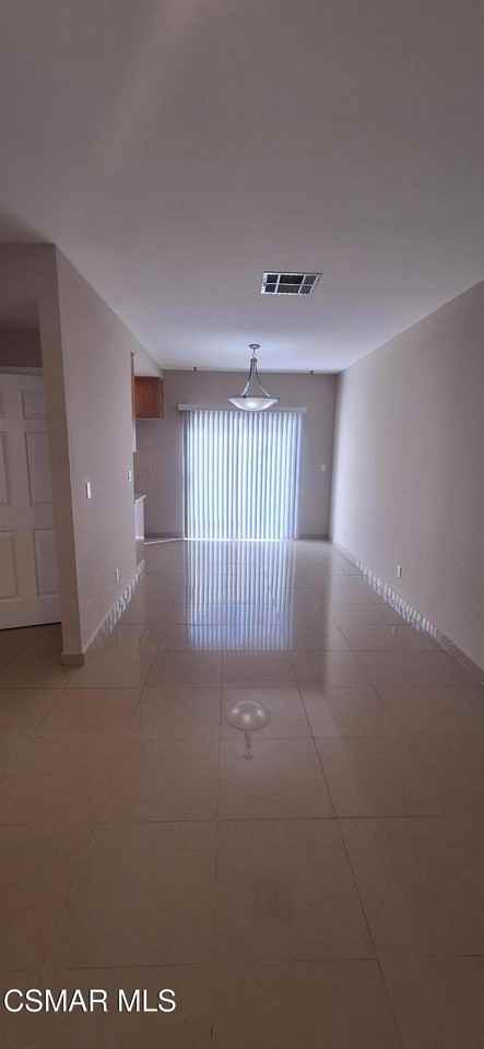 7337 Balboa Blvd #7337-5 - Photo 3 of 13