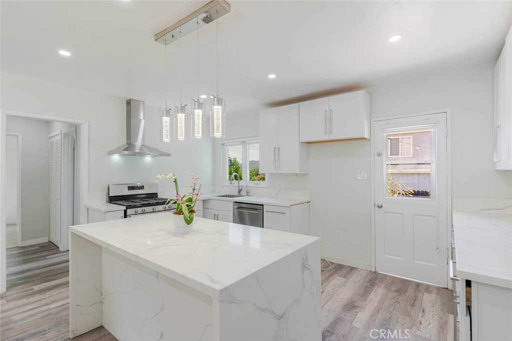 10777 Mountair Ave #10777 - Photo 6 of 30