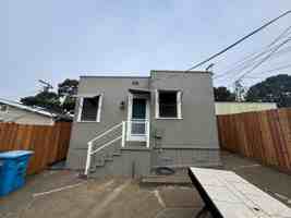 featured image of 318 Capitol St #318