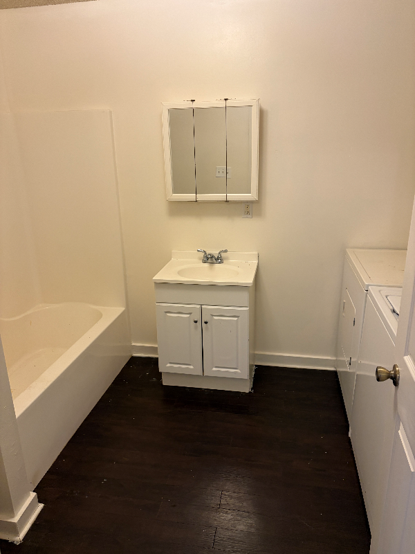 19490 Magnolia Ave #E - Photo 4 of 6