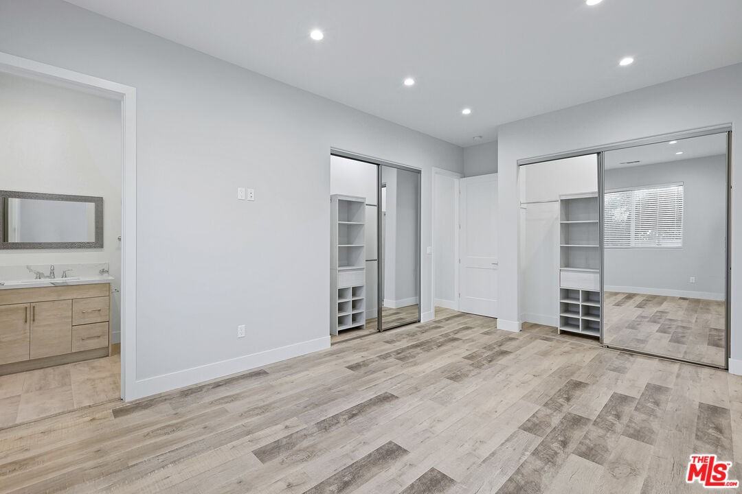 13550 Hamlin St #13550 - Photo 6 of 18