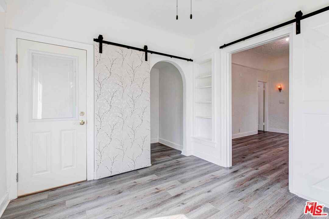 2215 N Niagara St #2215 - Photo 6 of 19