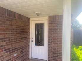 604 N Englewood Ave - Photo 1 of 1