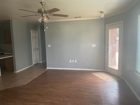 604 N Englewood Ave - Photo 2 of 8