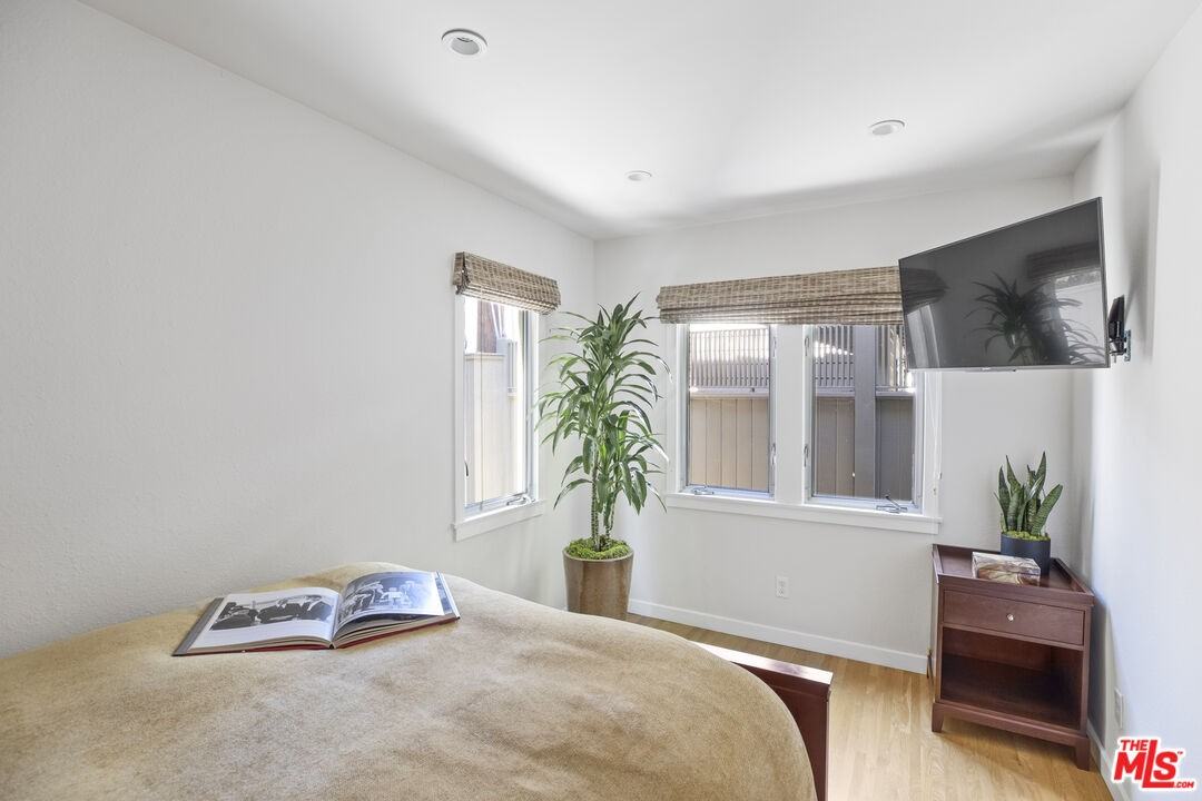 733 Westmount Dr #733 - Photo 6 of 9