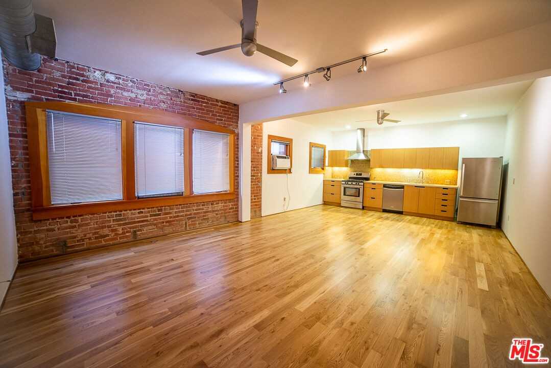 8 Brooks Ave #8-10 - Photo 2 of 15