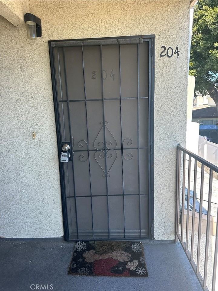 221 W Linda Vista Ave #221-204 - Photo 7 of 14