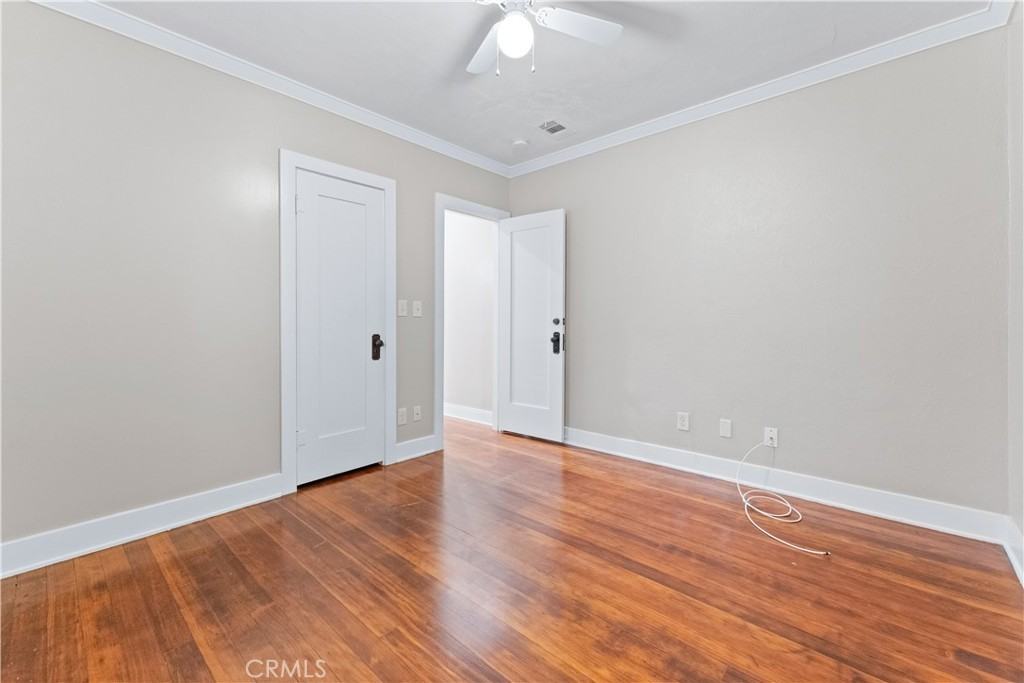 219 N Center St #219 - Photo 3 of 21