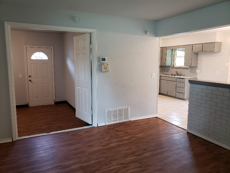 4316 S Wofford Ave - Photo 4 of 14