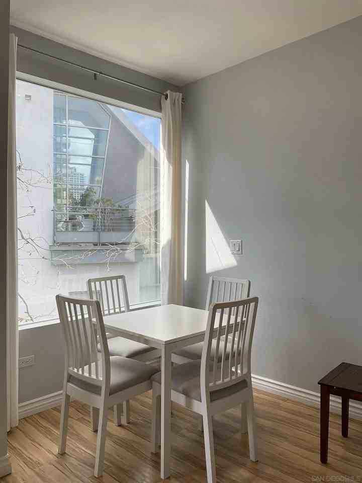 101 W Market St #101-437 - Photo 3 of 35