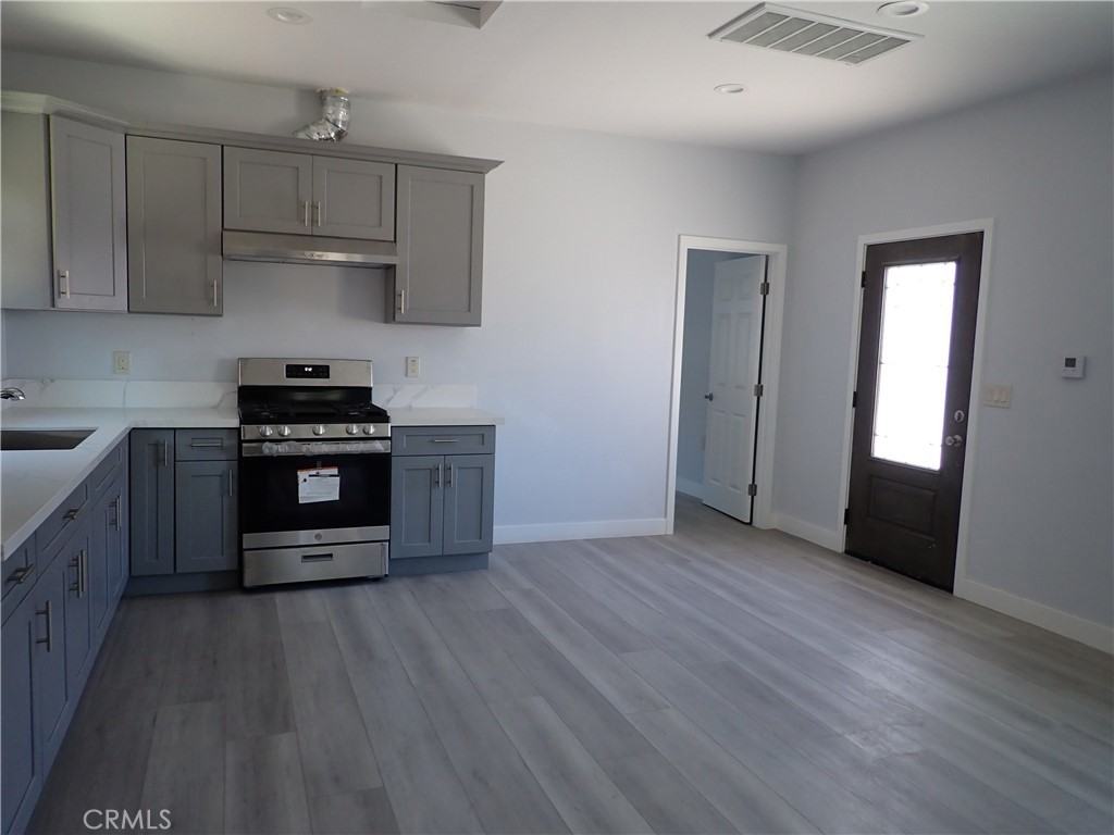 1738 S Varna St #1738C - Photo 4 of 13