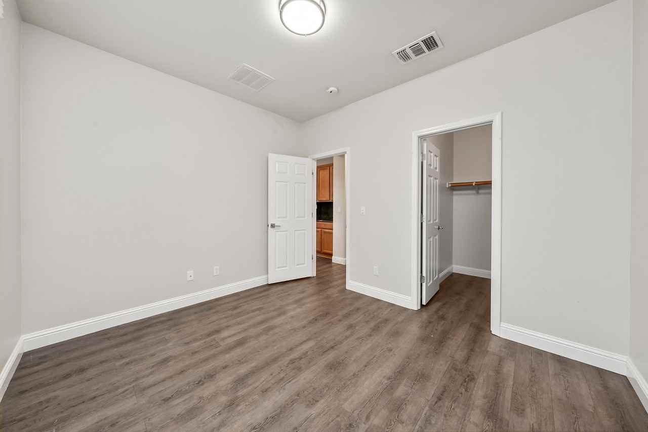 2120 Stansfield Dr - Photo 7 of 18