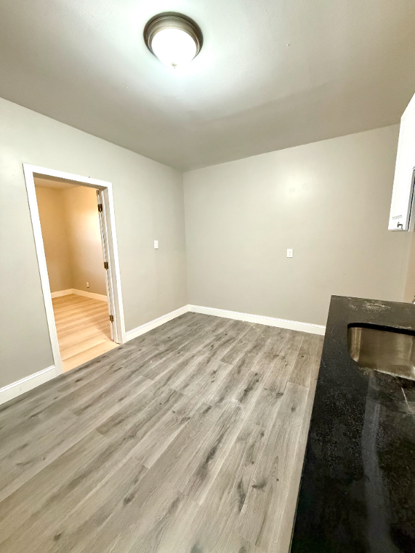 9 Dorothy St #C3 - Photo 7 of 9