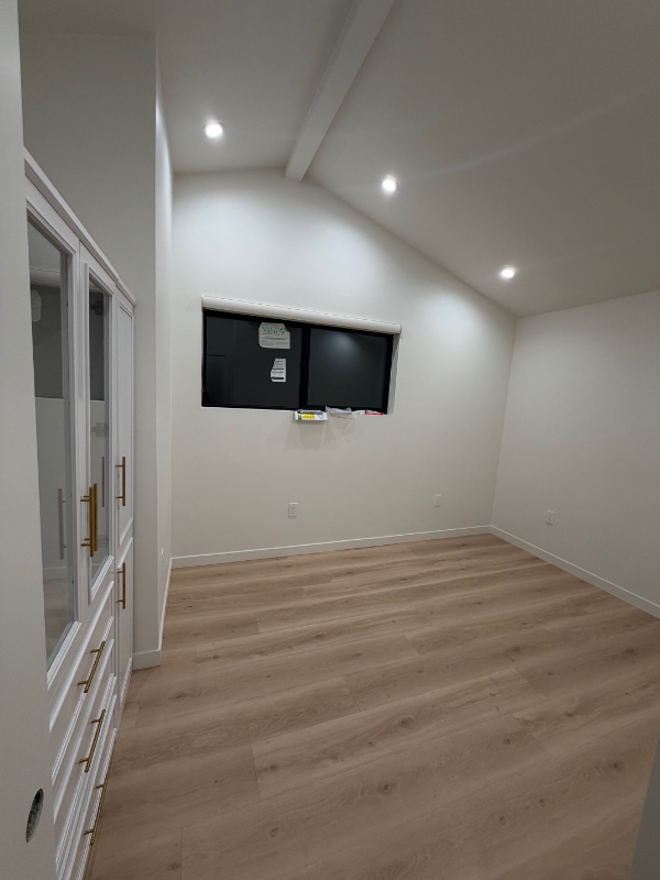 4935 Cloud Ave - Photo 6 of 24