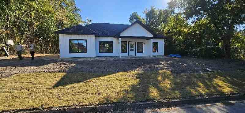 3112 Saint Louis St - Photo 4 of 6