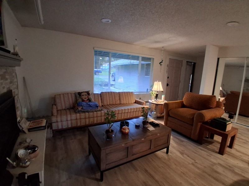 346 Nw Dory Dr - Photo 2 of 11