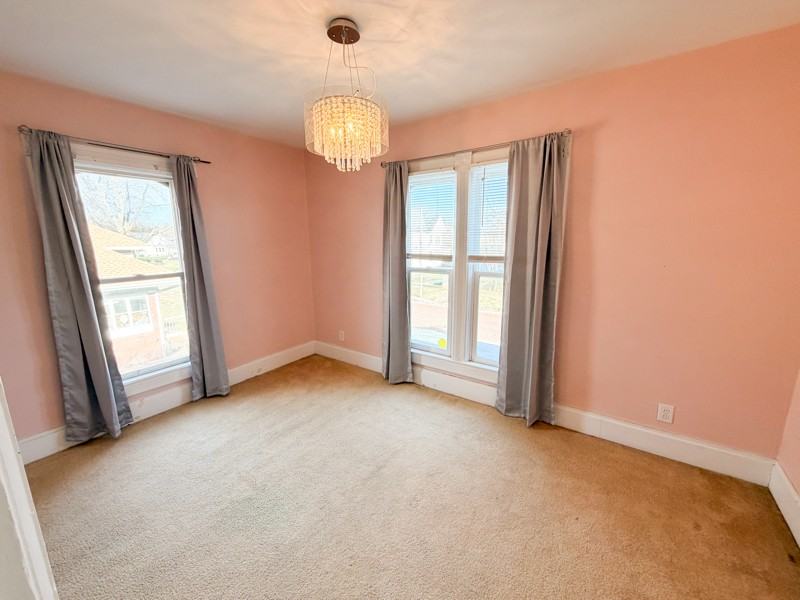 78 Garfield Ave - Photo 3 of 17