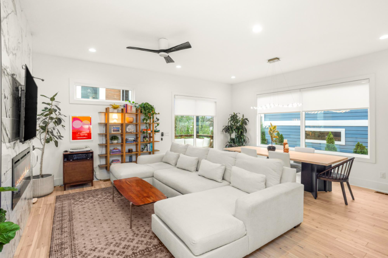 2210A 14th Ave N - Photo 6 of 20