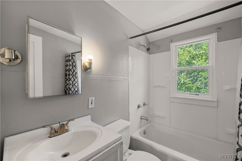 714 Taunton Pl - Photo 7 of 10