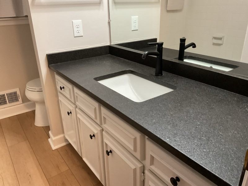 215 Thornton Dr - Photo 7 of 14